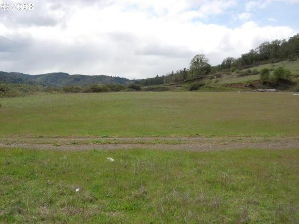 4094 NE Diamond Lake Blvd, Roseburg, OR 97470